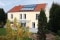 Illustration de capteurs solaires sur le toit d'une maison